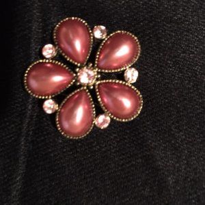 FLOWER PIN